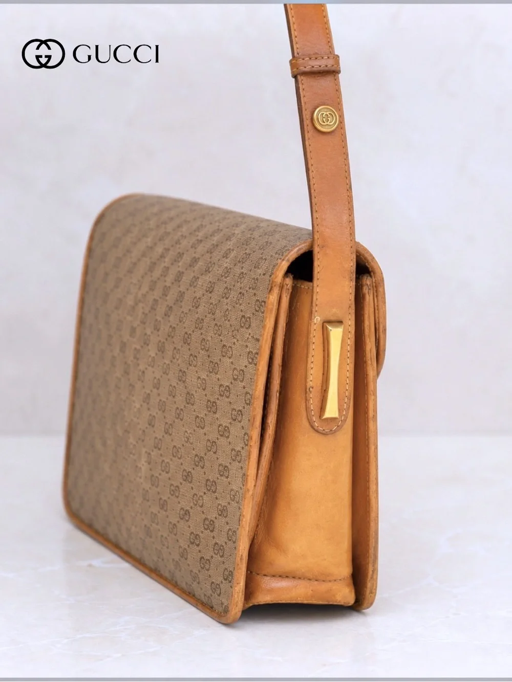 AUTHENTIC GUCCI-THE WOMAN WHO KNOWS-RARE MICRO GG ENVELOPE SHOULDER BAG - Picture 5 of 7